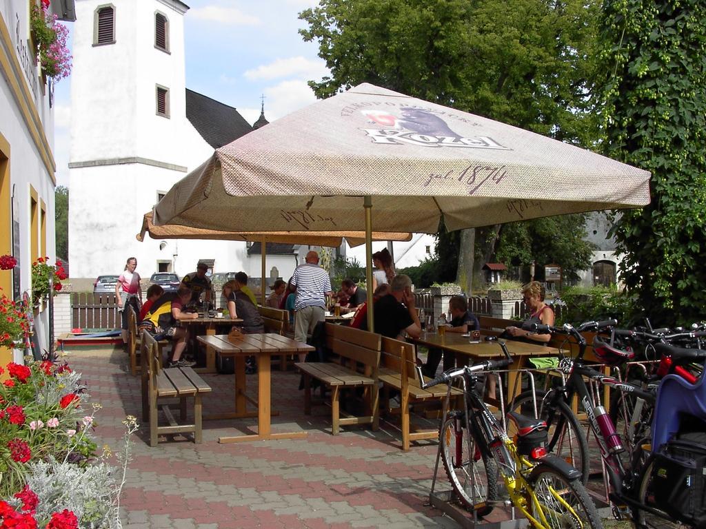 فندق Pension A Restaurace Rudolec Český Rudolec المظهر الخارجي الصورة